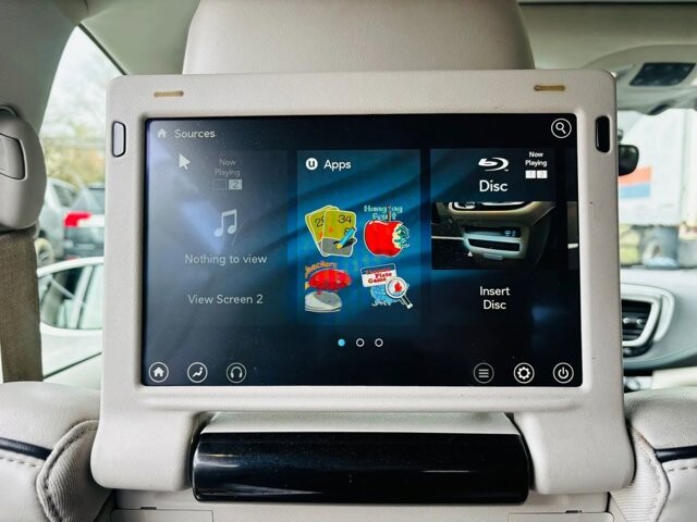 2018 Chrysler Pacifica in Harrisonburg, VA 22801 - 18120331 8