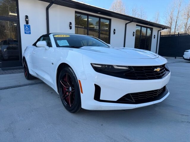 2019 Chevrolet Camaro in Knoxville, TN 37920 - 18120332