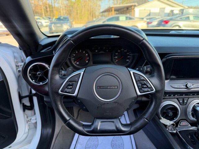 2019 Chevrolet Camaro in Knoxville, TN 37920 - 18120332 14