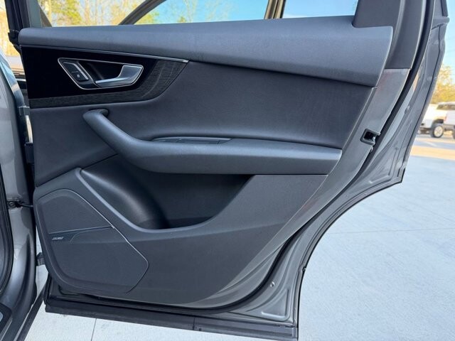 2017 Audi Q7 in Knoxville, TN 37920 - 18120333 8