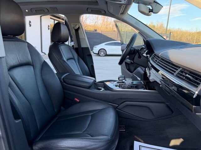2017 Audi Q7 in Knoxville, TN 37920 - 18120333 14