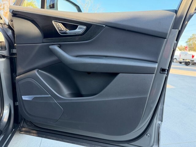 2017 Audi Q7 in Knoxville, TN 37920 - 18120333 9