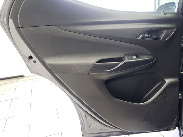 2023 Chevrolet Bolt EUV in Cinnaminson, NJ 08077 - 18120340 13