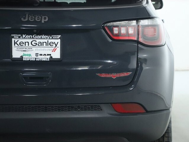 2018 Jeep Compass in Bedford, OH 44146 - 18120343 43