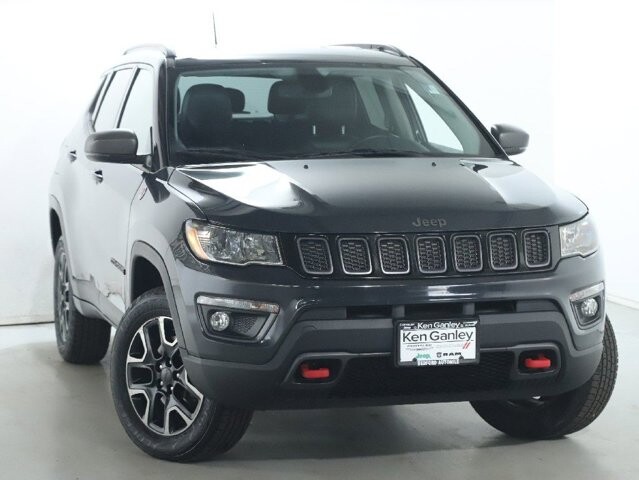 2018 Jeep Compass in Bedford, OH 44146 - 18120343 2