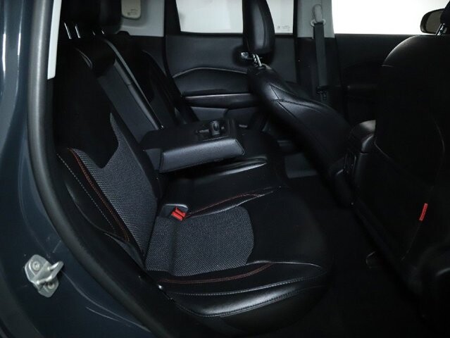 2018 Jeep Compass in Bedford, OH 44146 - 18120343 31