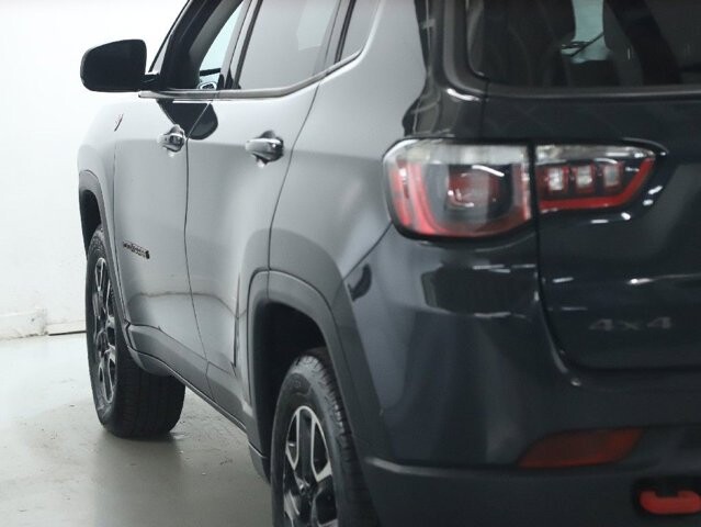 2018 Jeep Compass in Bedford, OH 44146 - 18120343 40