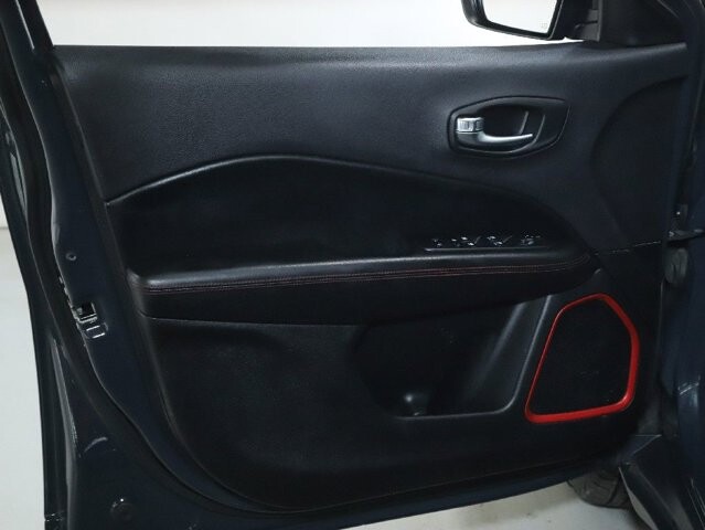 2018 Jeep Compass in Bedford, OH 44146 - 18120343 15