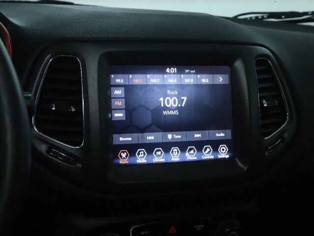 2018 Jeep Compass in Bedford, OH 44146 - 18120343 24