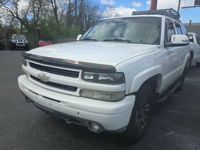 2004 Chevrolet Tahoe in Knoxville, TN 37912 - 18120350