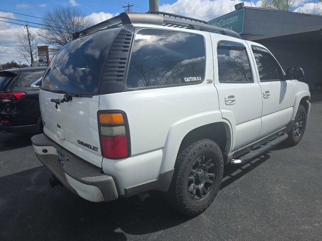 2004 Chevrolet Tahoe in Knoxville, TN 37912 - 18120350 4