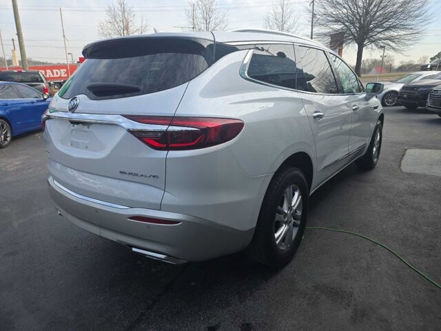 2018 Buick Enclave in Knoxville, TN 37912 - 18120351 3