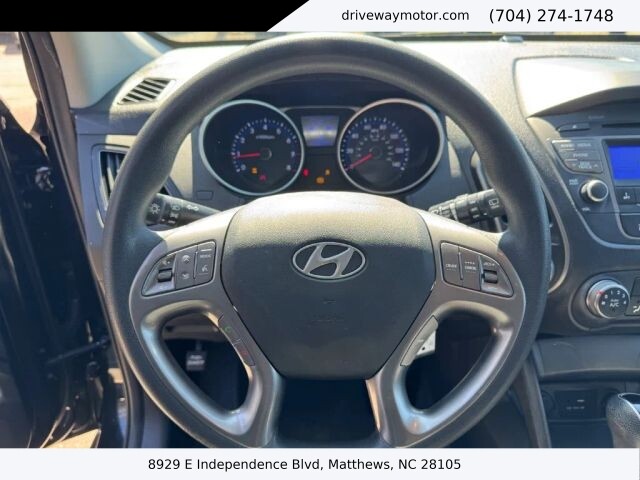 2015 Hyundai Tucson in Matthews, NC 28105 - 18120357 12