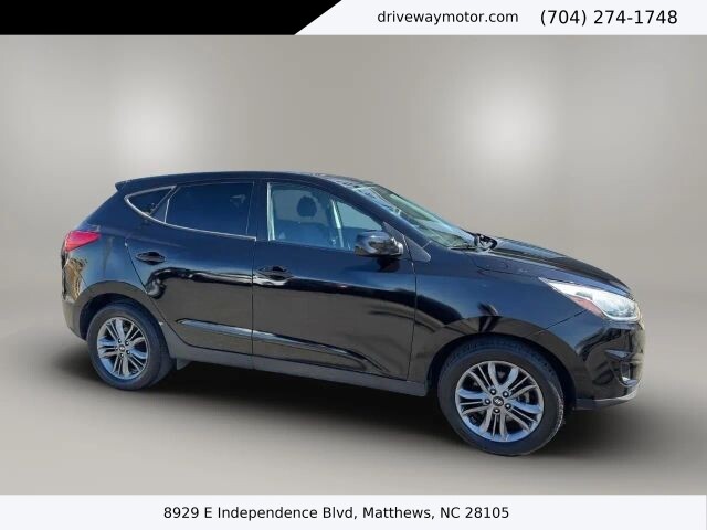 2015 Hyundai Tucson in Matthews, NC 28105 - 18120357
