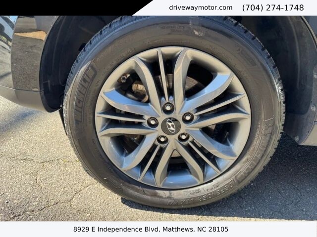 2015 Hyundai Tucson in Matthews, NC 28105 - 18120357 11