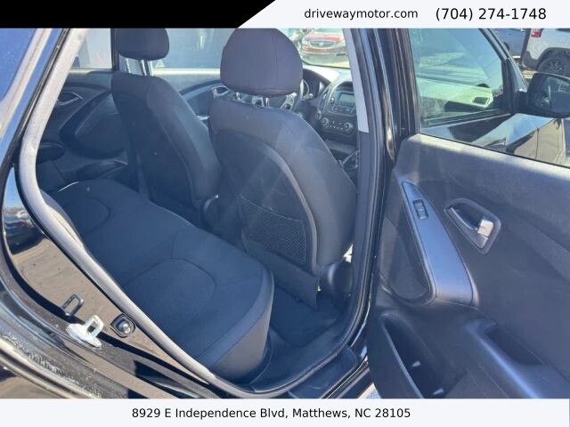 2015 Hyundai Tucson in Matthews, NC 28105 - 18120357 8