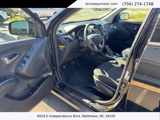 2015 Hyundai Tucson in Matthews, NC 28105 - 18120357 5