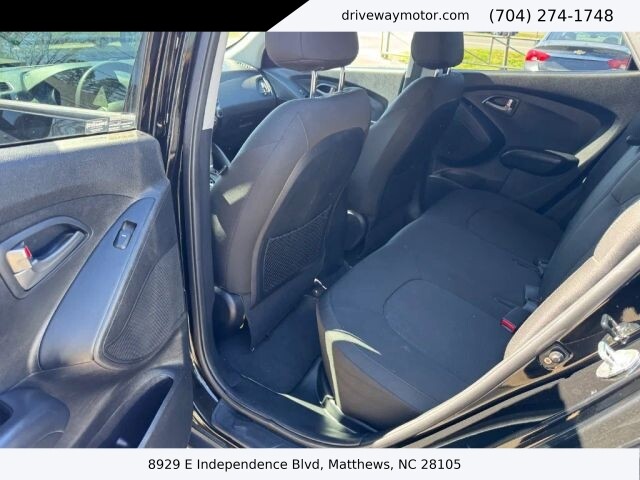 2015 Hyundai Tucson in Matthews, NC 28105 - 18120357 6