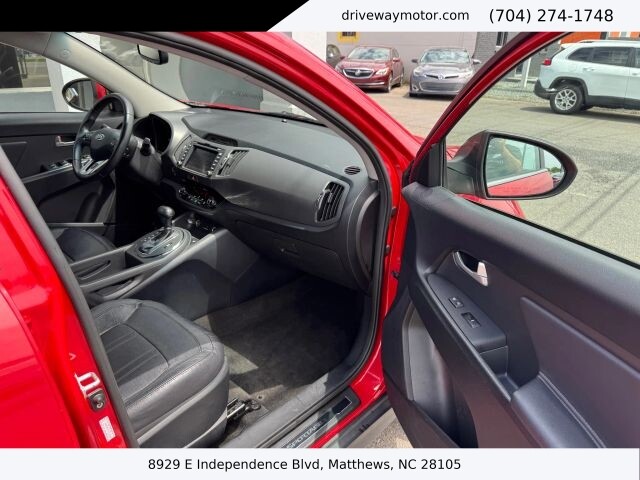 2012 Kia Sportage in Matthews, NC 28105 - 18120358 9
