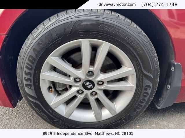 2015 Hyundai Sonata in Matthews, NC 28105 - 18120365 11
