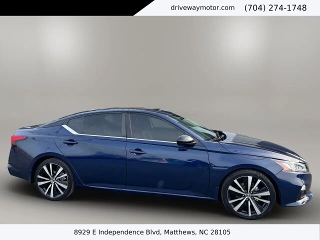 2021 Nissan Altima in Matthews, NC 28105 - 18120366