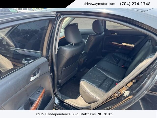 2011 Honda Accord in Matthews, NC 28105 - 18120367 6