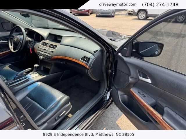 2011 Honda Accord in Matthews, NC 28105 - 18120367 9