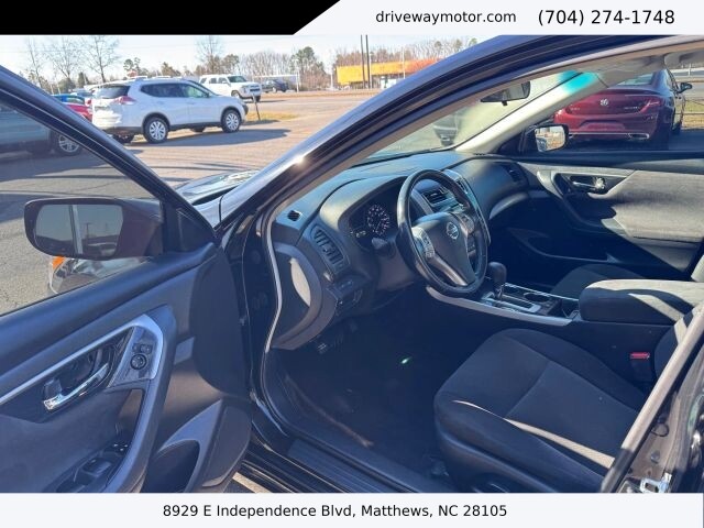 2013 Nissan Altima in Matthews, NC 28105 - 18120369 5