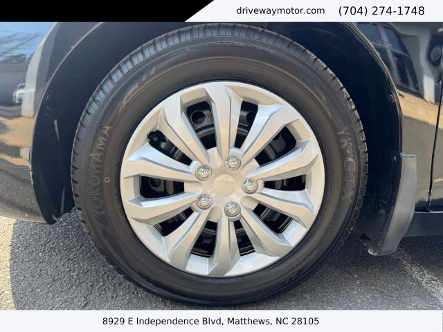 2009 Toyota Camry in Matthews, NC 28105 - 18120373 11