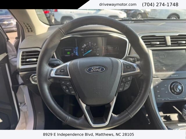 2014 Ford Fusion in Matthews, NC 28105 - 18120377 12
