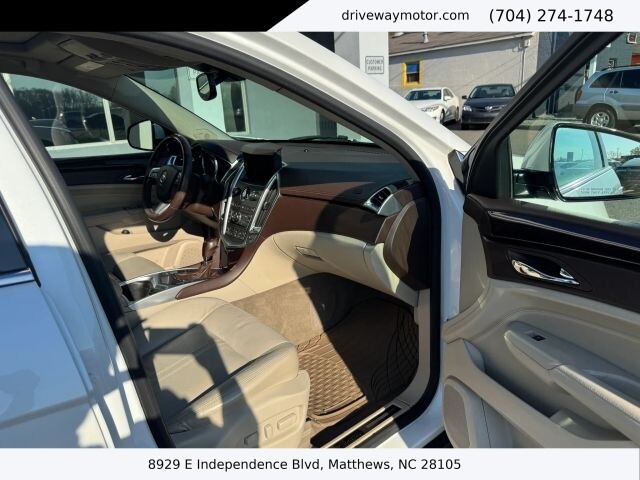 2010 Cadillac SRX in Matthews, NC 28105 - 18120378 9