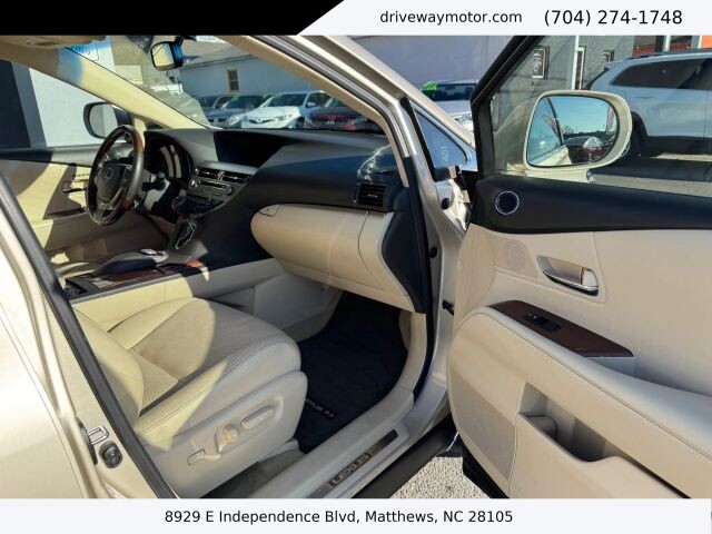 2013 Lexus RX 450h in Matthews, NC 28105 - 18120379 9