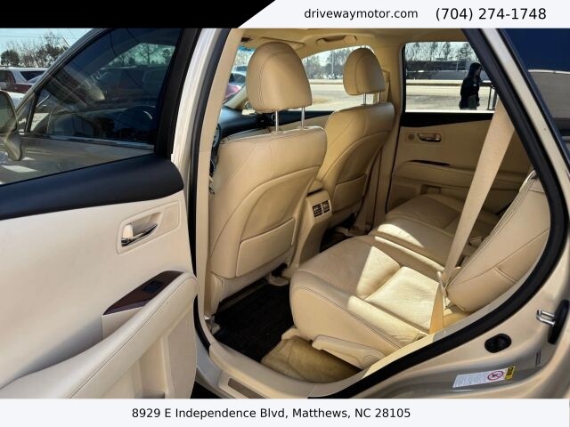 2013 Lexus RX 450h in Matthews, NC 28105 - 18120379 6