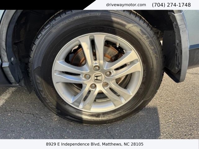 2010 Honda CR-V in Matthews, NC 28105 - 18120380 6
