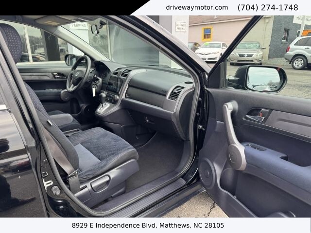 2009 Honda CR-V in Matthews, NC 28105 - 18120383 9