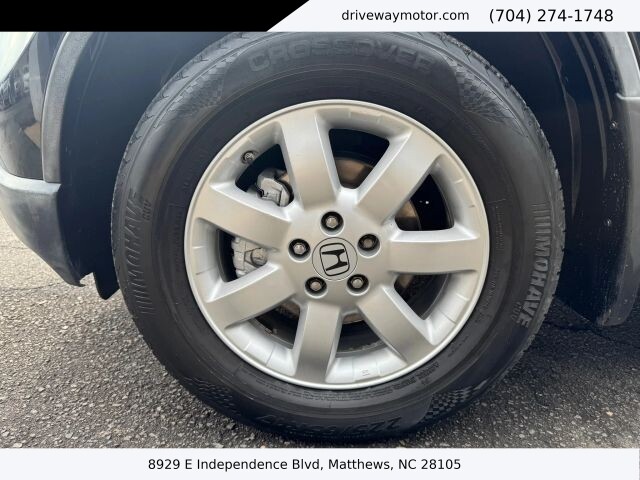 2009 Honda CR-V in Matthews, NC 28105 - 18120383 11
