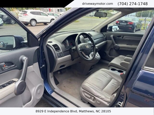 2008 Honda CR-V in Matthews, NC 28105 - 18120384 5