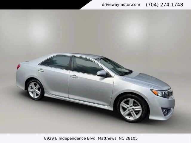2014 Toyota Camry in Matthews, NC 28105 - 18120388
