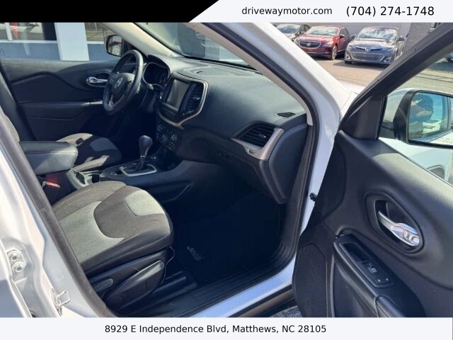 2014 Jeep Cherokee in Matthews, NC 28105 - 18120389 9
