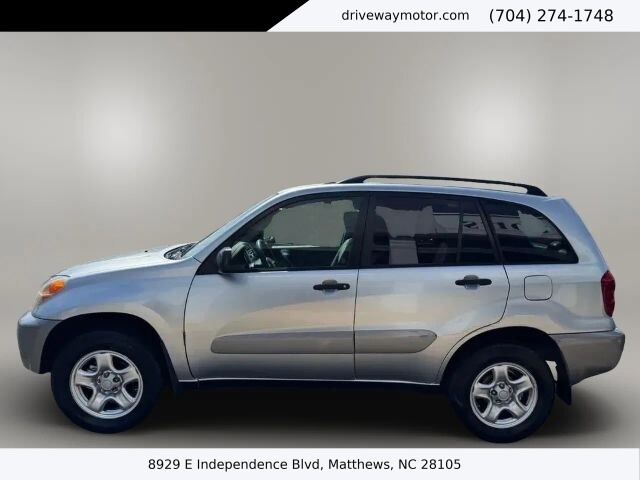 2005 Toyota RAV4 in Matthews, NC 28105 - 18120390 3