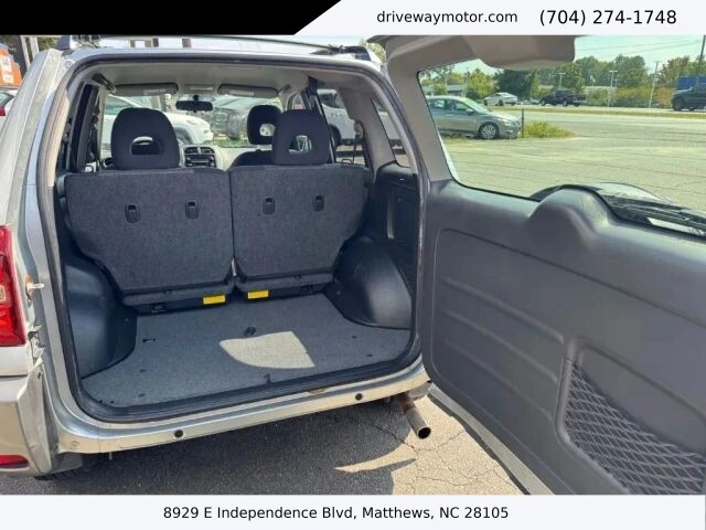 2005 Toyota RAV4 in Matthews, NC 28105 - 18120390 7