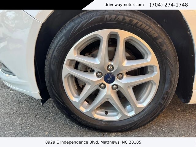 2014 Ford Fusion in Matthews, NC 28105 - 18120391 11
