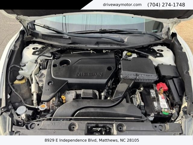 2018 Nissan Altima in Matthews, NC 28105 - 18120392 10