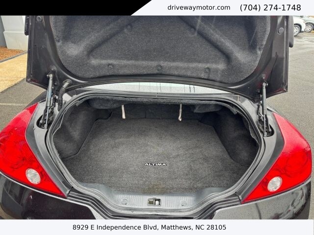 2010 Nissan Altima in Matthews, NC 28105 - 18120393 7
