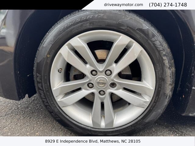 2010 Nissan Altima in Matthews, NC 28105 - 18120393 11