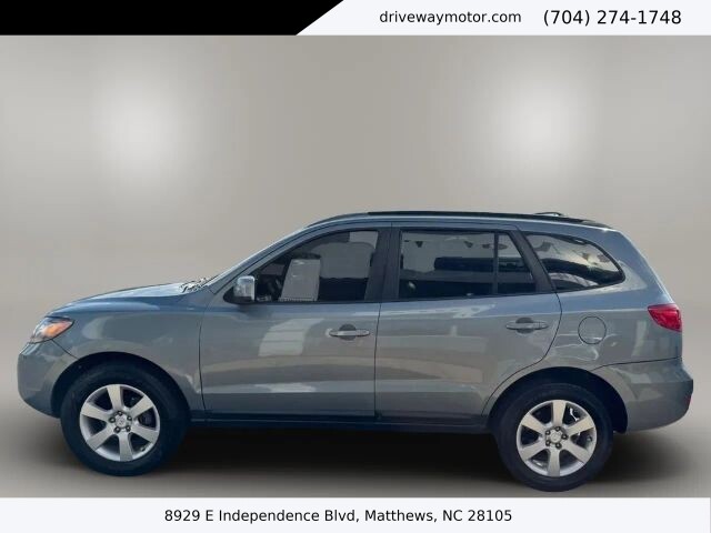 2009 Hyundai Santa Fe in Matthews, NC 28105 - 18120395 3