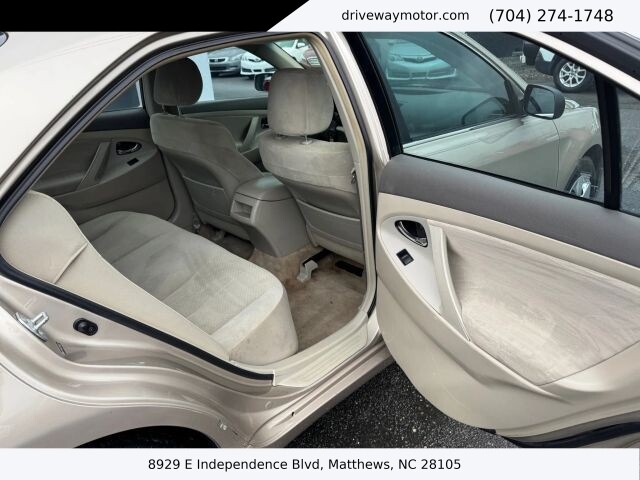 2009 Toyota Camry in Matthews, NC 28105 - 18120396 8