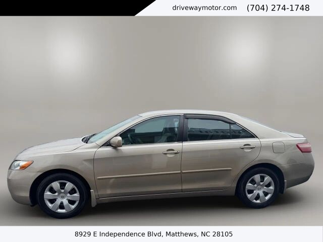 2009 Toyota Camry in Matthews, NC 28105 - 18120396 3