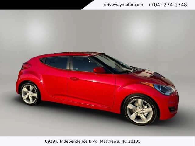 2013 Hyundai Veloster in Matthews, NC 28105 - 18120401