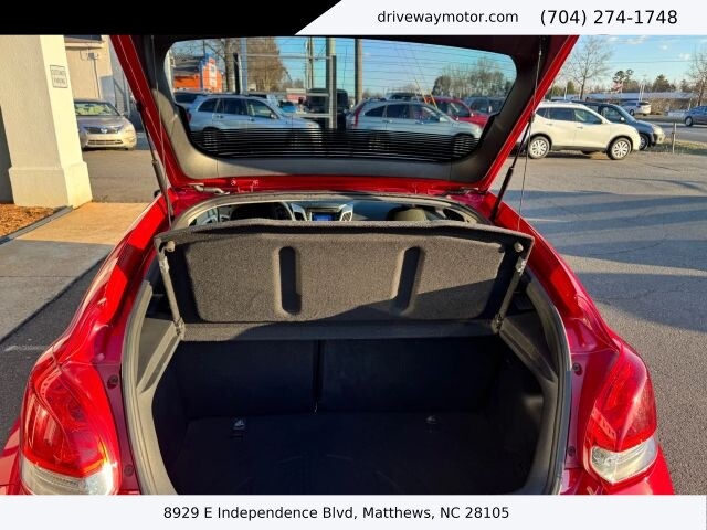 2013 Hyundai Veloster in Matthews, NC 28105 - 18120401 7